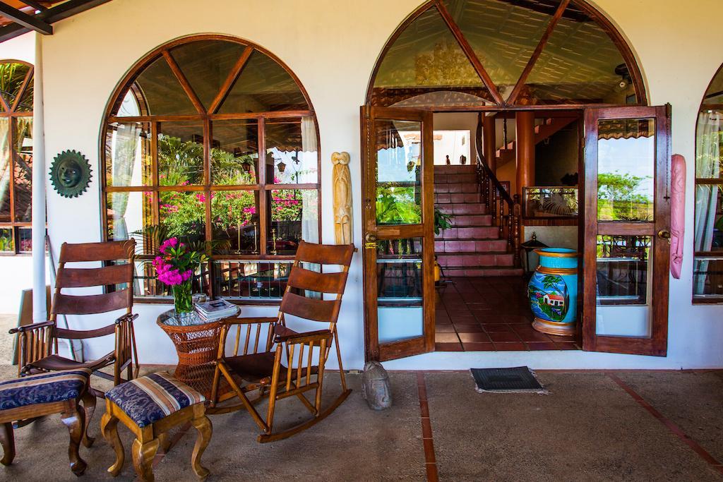 Hotel M&M Casa Blanca Playa Ocotal Екстериор снимка