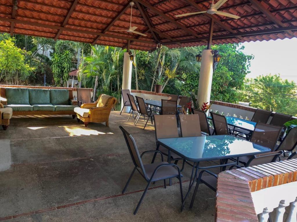Hotel M&M Casa Blanca Playa Ocotal Екстериор снимка