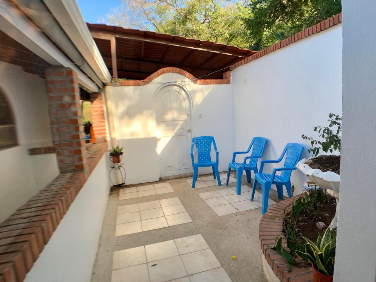 Hotel M&M Casa Blanca Playa Ocotal Екстериор снимка