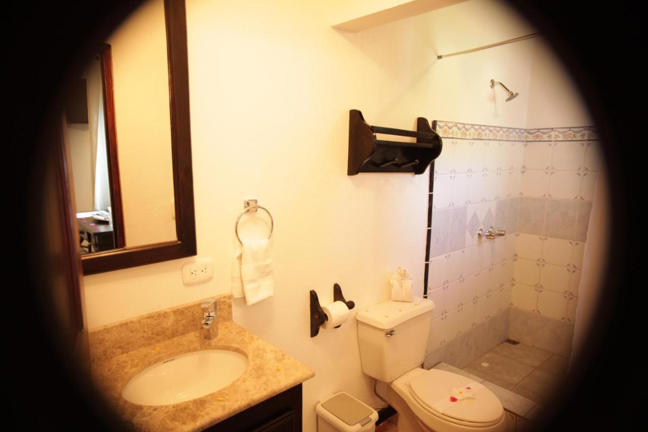 Hotel M&M Casa Blanca Playa Ocotal Екстериор снимка