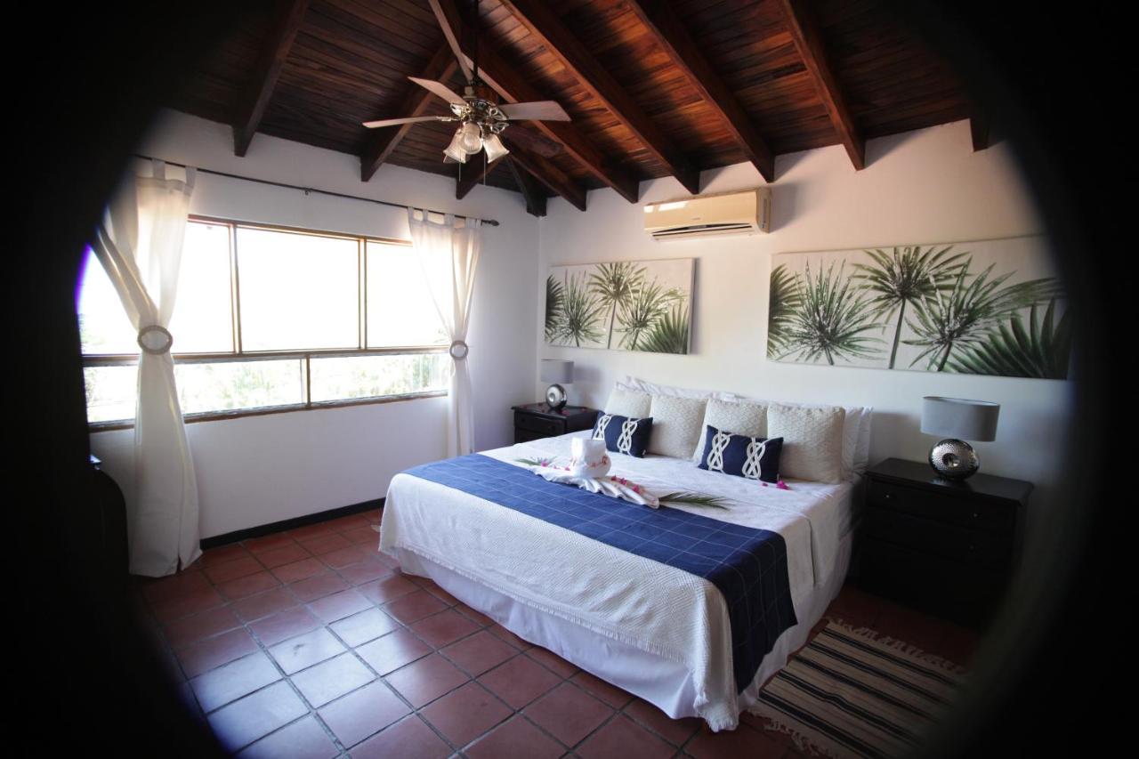 Hotel M&M Casa Blanca Playa Ocotal Екстериор снимка