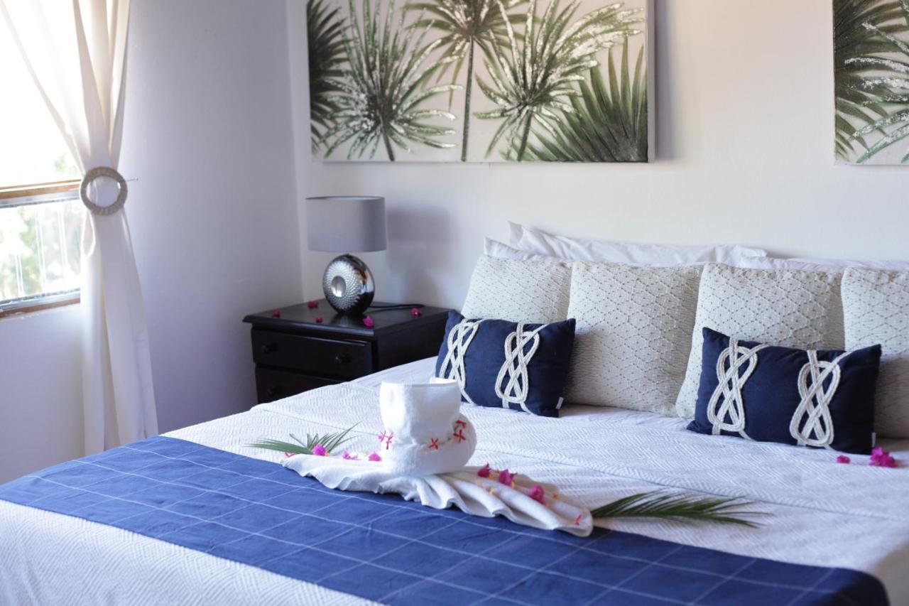 Hotel M&M Casa Blanca Playa Ocotal Екстериор снимка