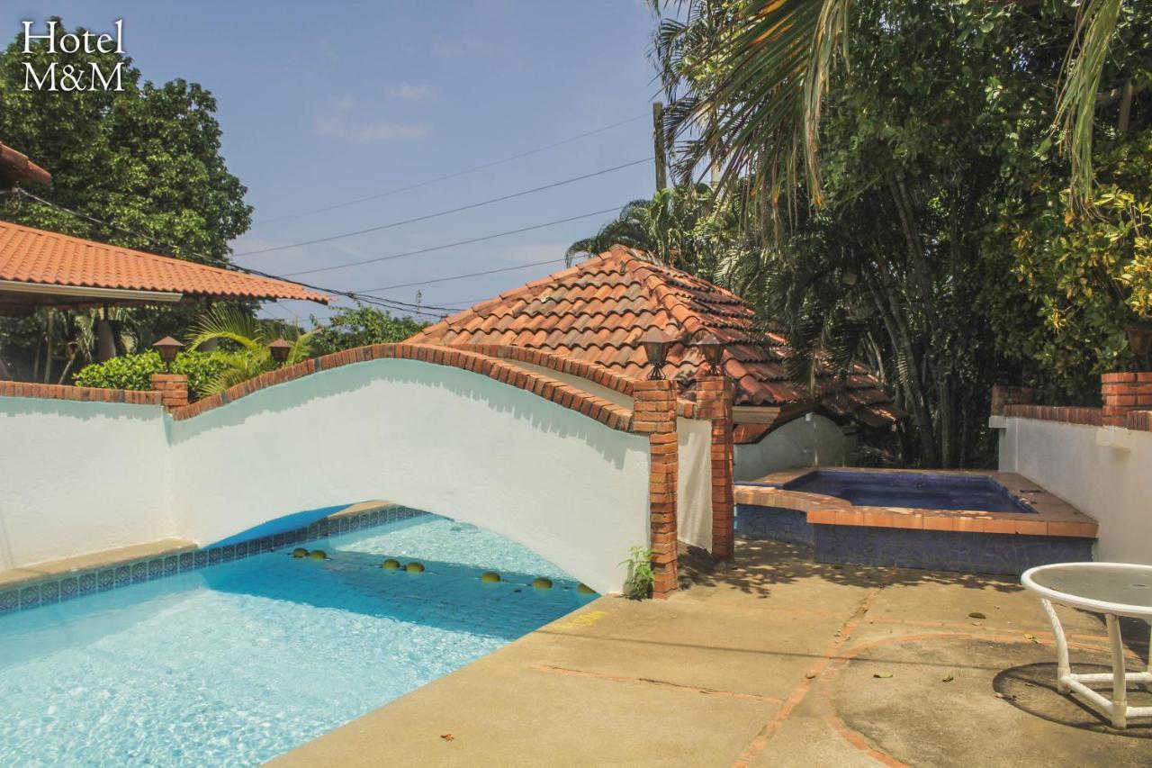 Hotel M&M Casa Blanca Playa Ocotal Екстериор снимка